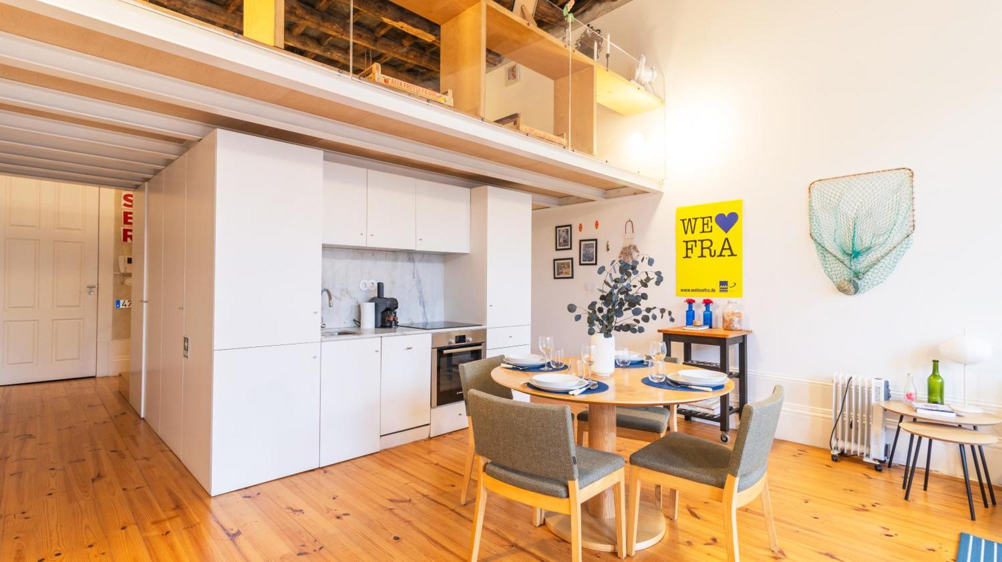 Eccentric Mouzinho Mezzanine By Lovelystay Porto Exterior foto